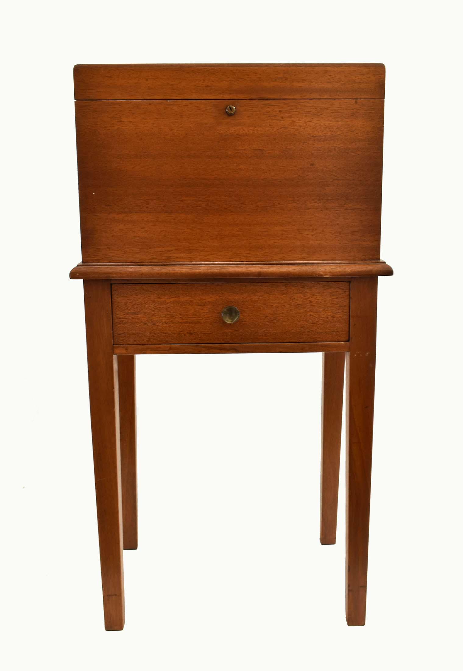 DUNHILL MAHOGANY HUMIDOR (1 of 7)