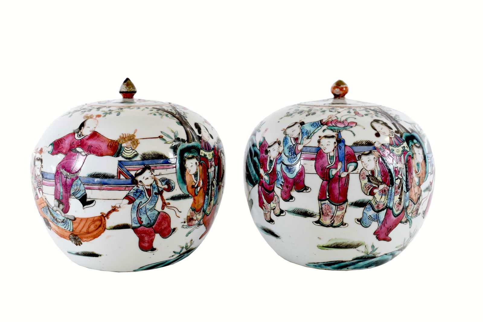 PAIR OF CHINESE FAMILLE ROSE DECORATED COVERED JARS (1 of 14)