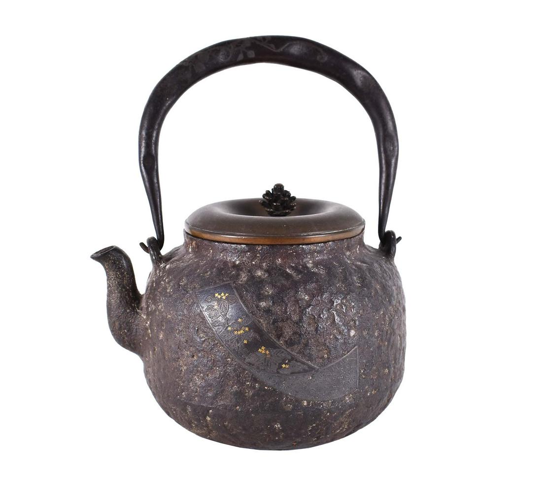 JAPANESE CAST IRON AND BRONZE TEAPOT (1 of 15)