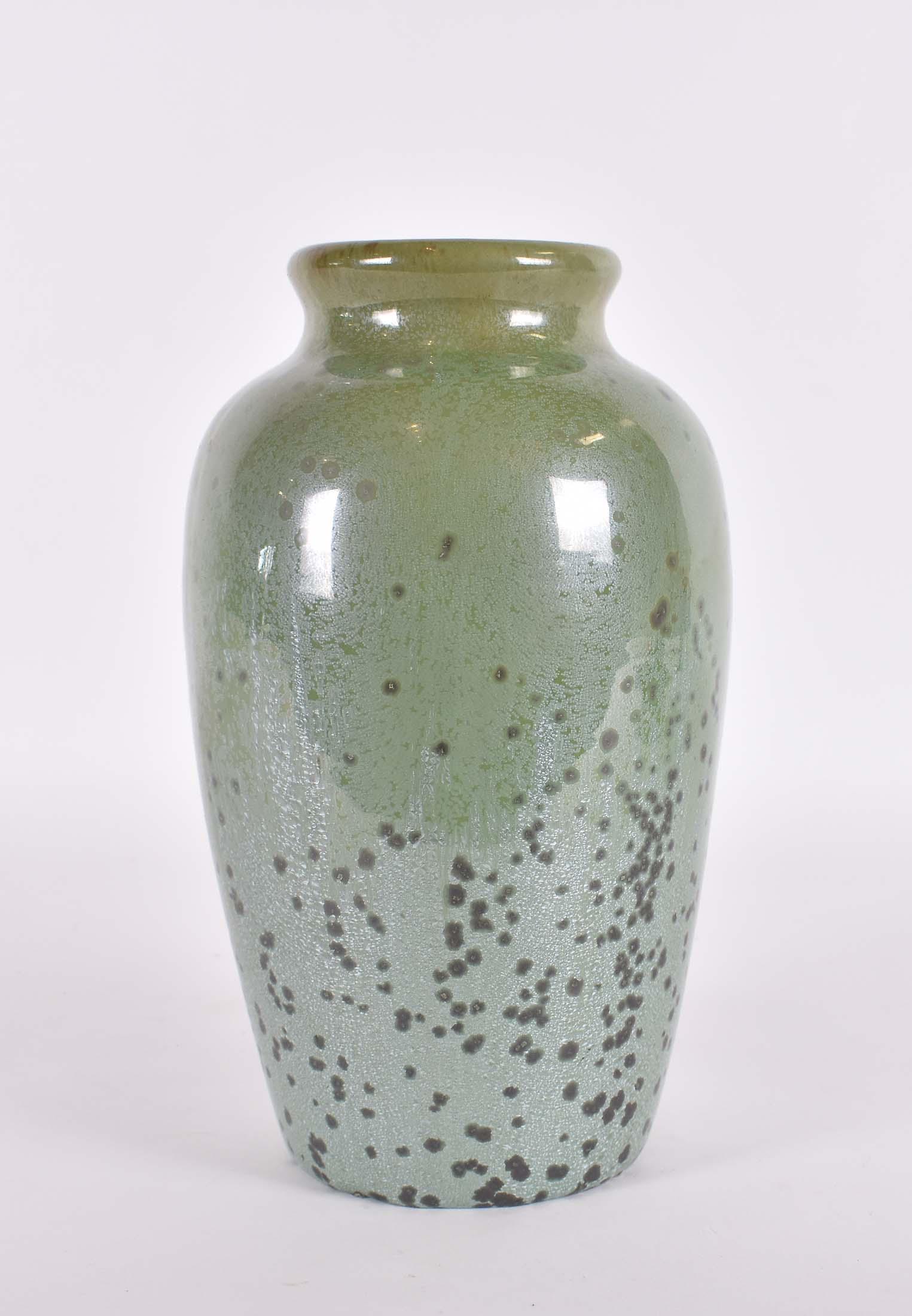FULPER CRYSTALLINE CUCUMBER GLAZED POTTERY VASE (1 of 6)