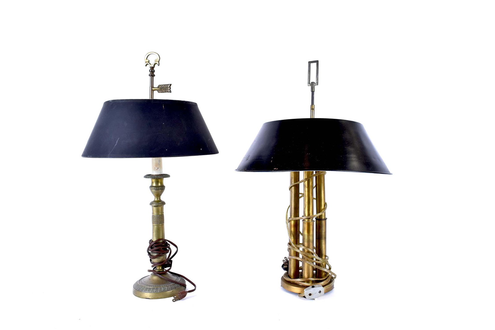 TWO CONTINENTAL BRASS LAMPS (1 of 6)