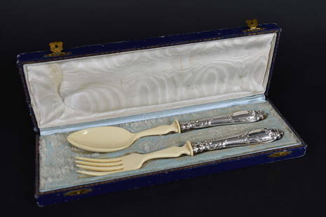 PAIR OF CONTINENTAL SILVER & BONE SALAD SERVERS: Early 20th Century. Marked 800 on handle.