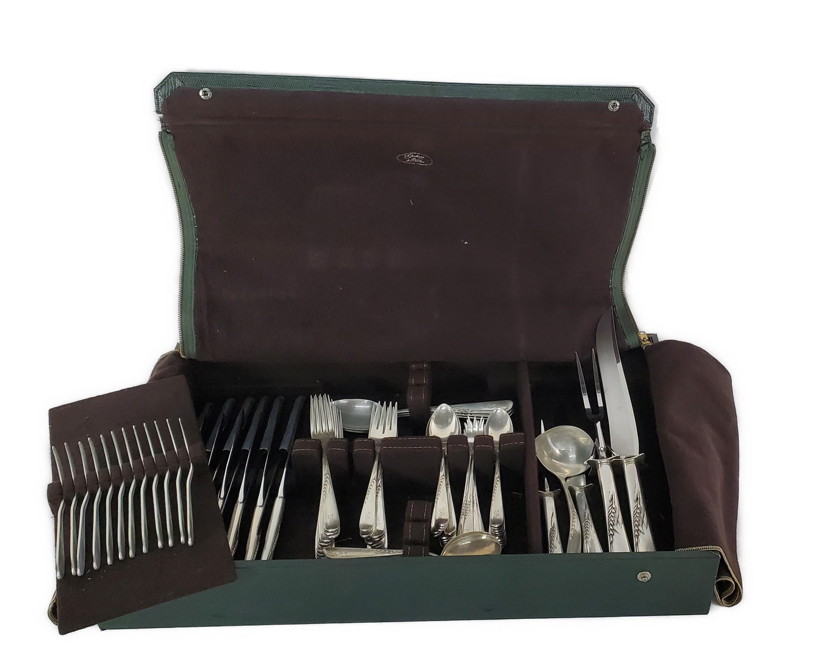 94 Pieces Reed and Barton Sterling Flatware Set (1 of 4)