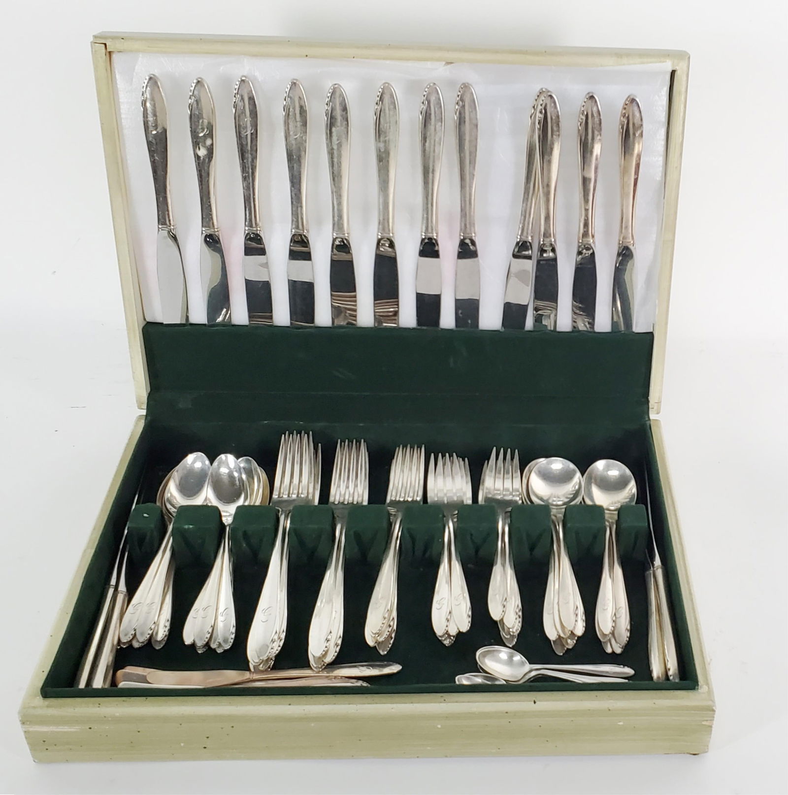98 Pieces Heirloom Sterling Flatware Set (1 of 4)