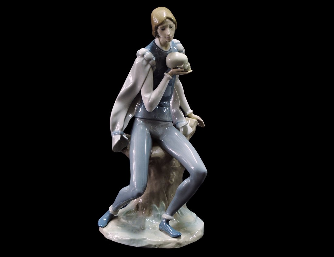 LLADRO PORCELAIN FIGURE OF A MAN: Spanish. Height 15 5/8". (200/300) Note: This lot is being re-offered for sale due to the fact that Mr. Keith Dowd of Ekaterina’s Antiques in Reno, Nevada Italy failed to honor his commitment to pay