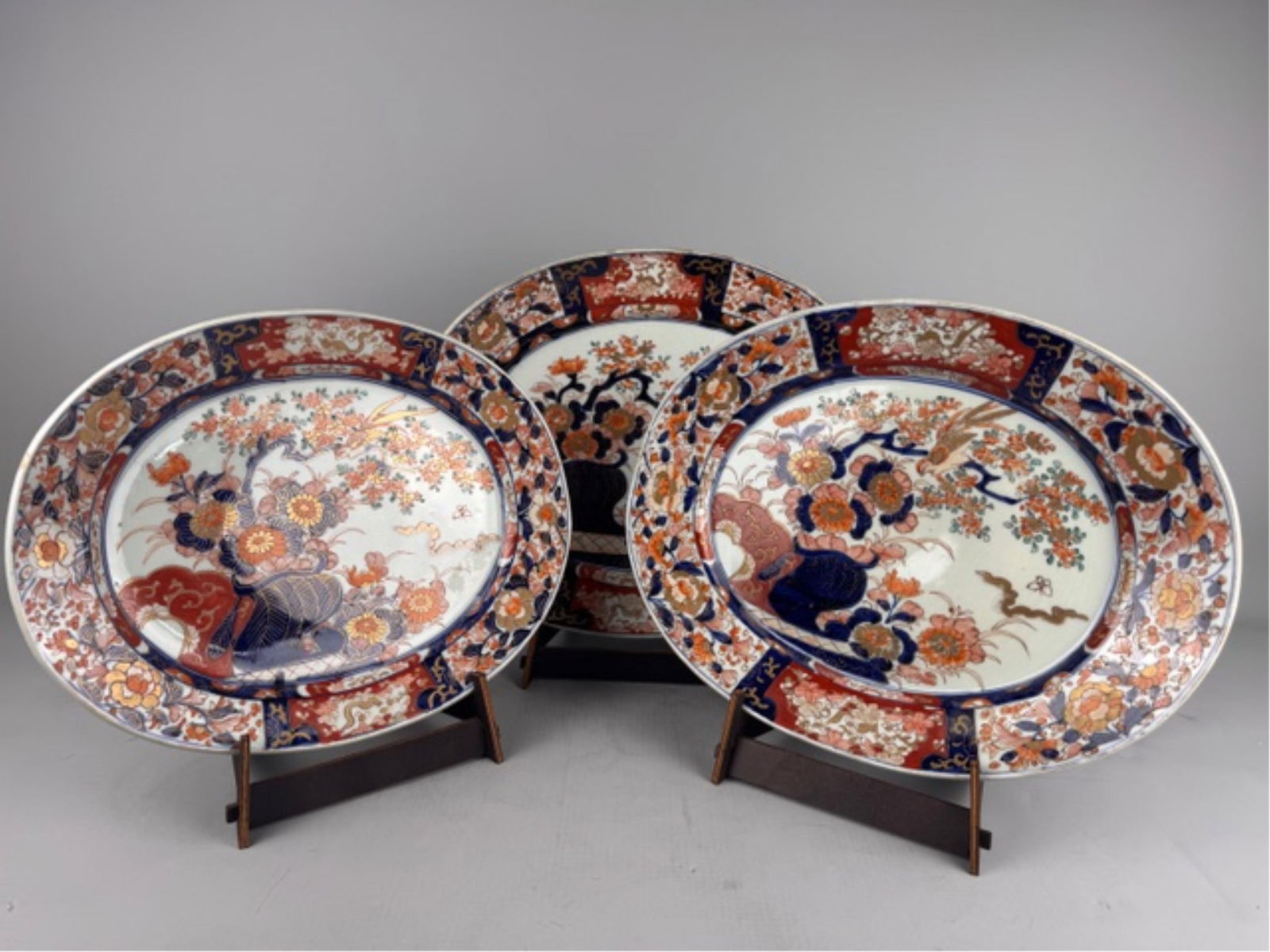 Set of Three Antique Meiji Japanese Imari Graduated Platters, largest-15 1/2" x 12 1/2" (1 of 4)
