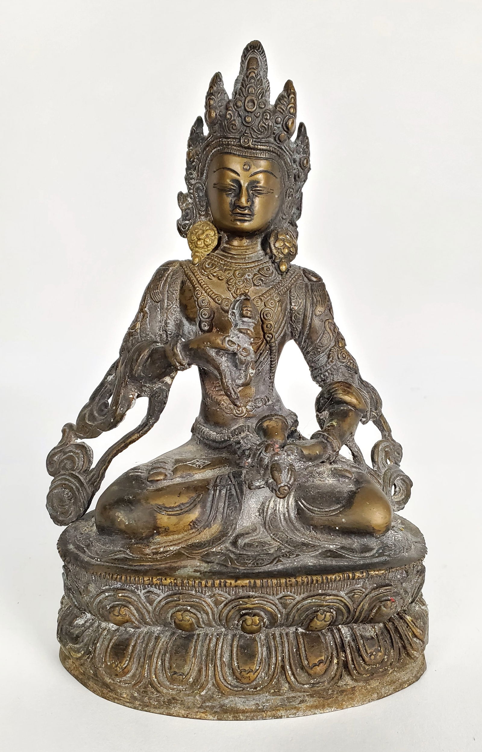 A Southeast Asian Bronze of the Deity Vajrasattva (1 of 6)