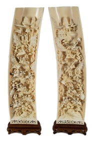 Pair of Chinese Carvings with highly detailed battle scenes with warriors, both on
