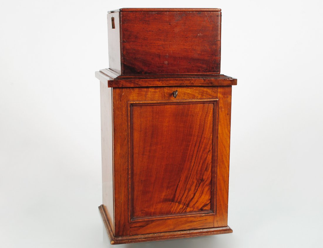 VICTORIAN WALNUT ACHROMATIC STEREO VIEWER AND CABINET: English. 19th Century. By Smith, Beck & Beck, London. No. 288. Overall height 22 1/2". (1000/1500)