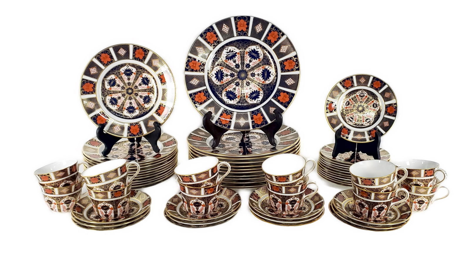 English Royal Crown Derby 60 Pcs. Porcelain Old Imari Bone China Set, 20th Century: English Royal Crown Derby 60 Pcs. Porcelain Old Imari Bone China Set, 20th Century