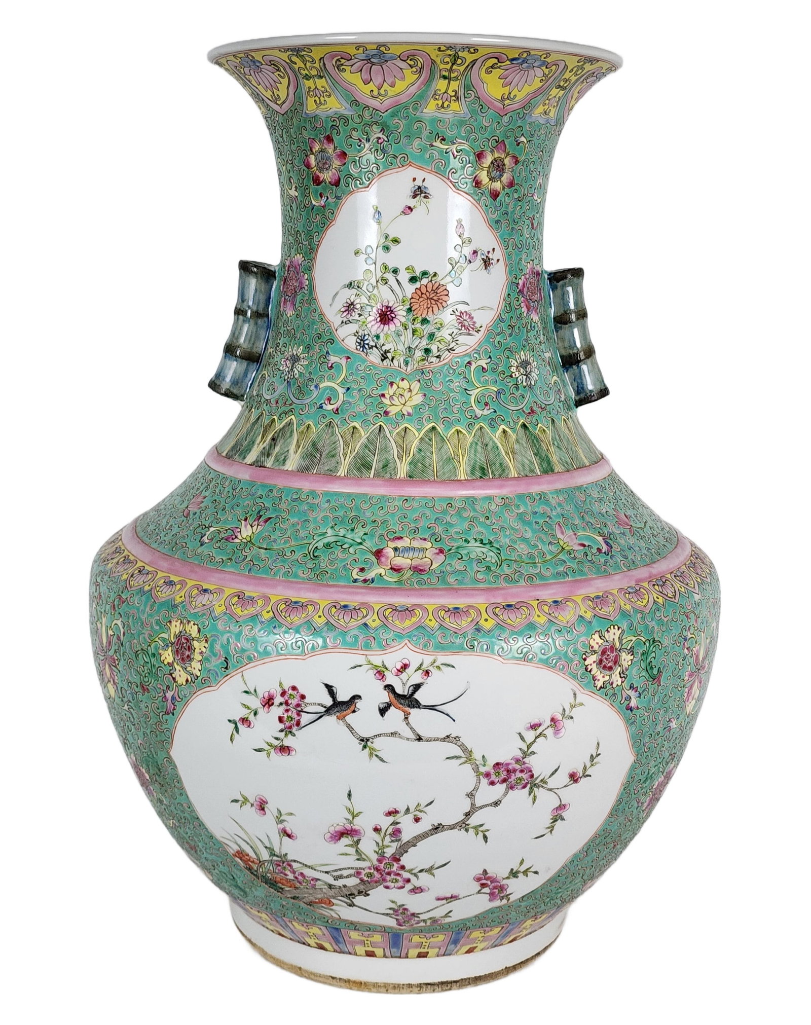 Large Chinese Large Famillle Rose Porcelain Vase with Guangxu Six Character Mark, with the reserves (1 of 9)