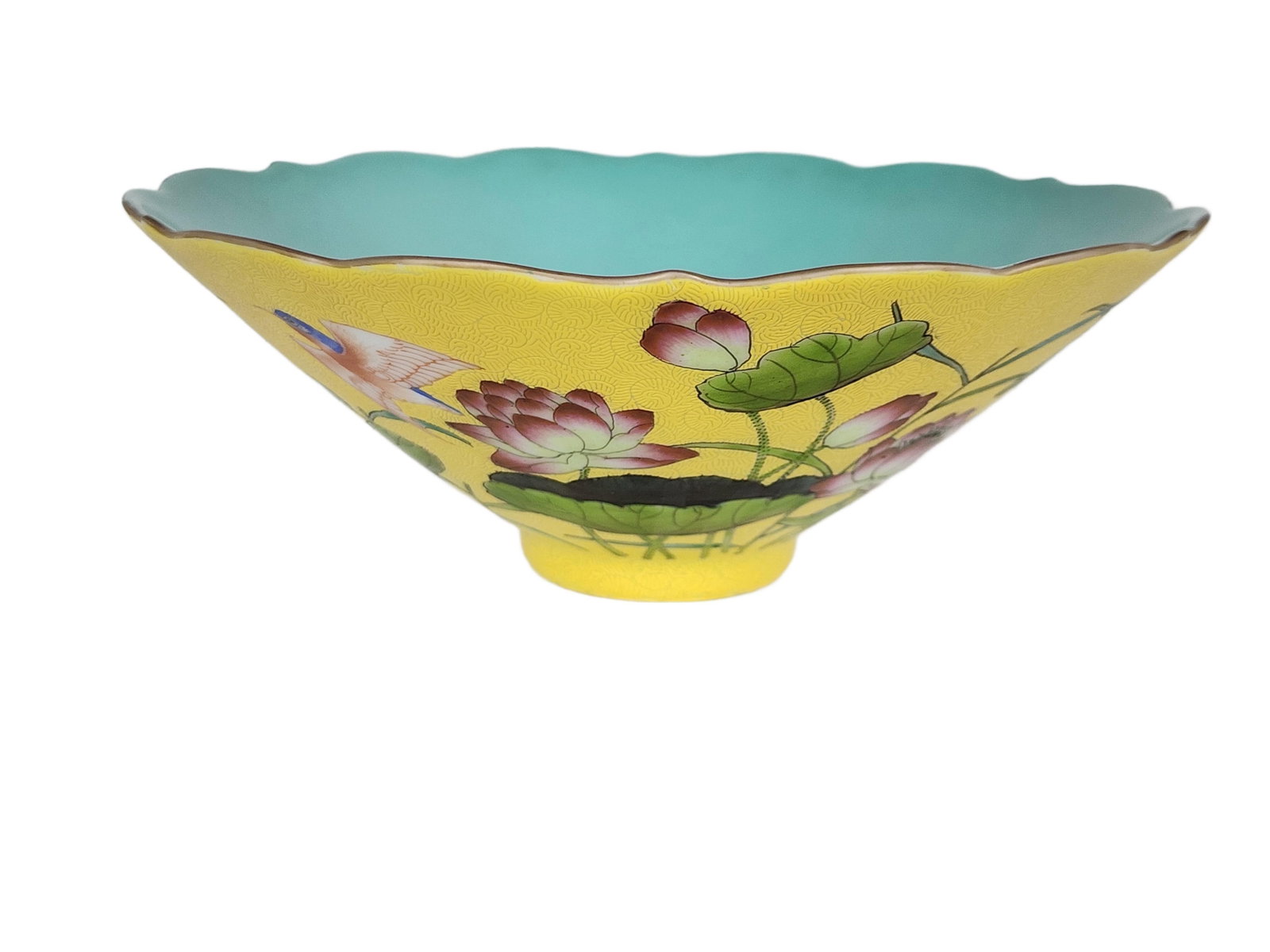 Chinese Yellow Ground Famille Porcelain Rose Bowl with scalloped rim, underside with Yongzheng: Chinese Yellow Ground Famille Porcelain Rose Bowl with scalloped rim, underside with Yongzheng character mark, 3 1/2" h. 7 3/4" dia.