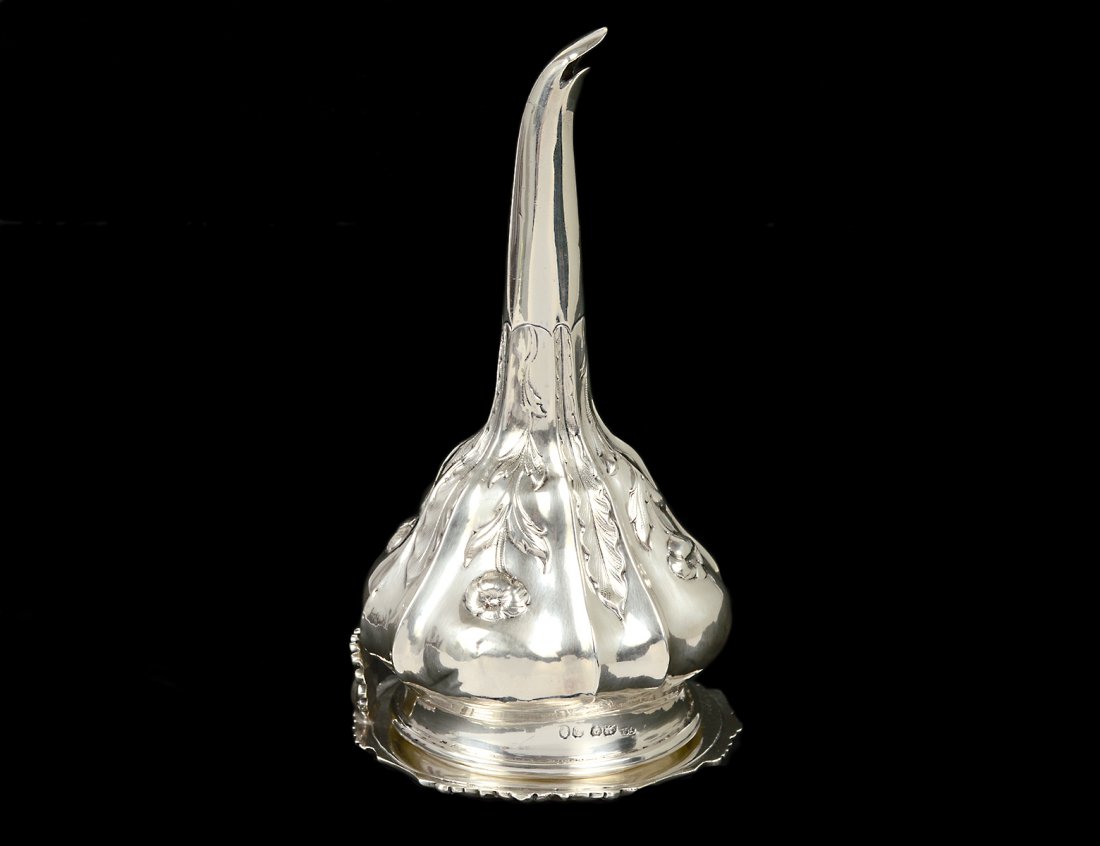 WILLIAM IV STERLING SILVER WINE FUNNEL: English. London. 1836. Maker: J. Angel. Height 6”. (6 oz) (300/400)