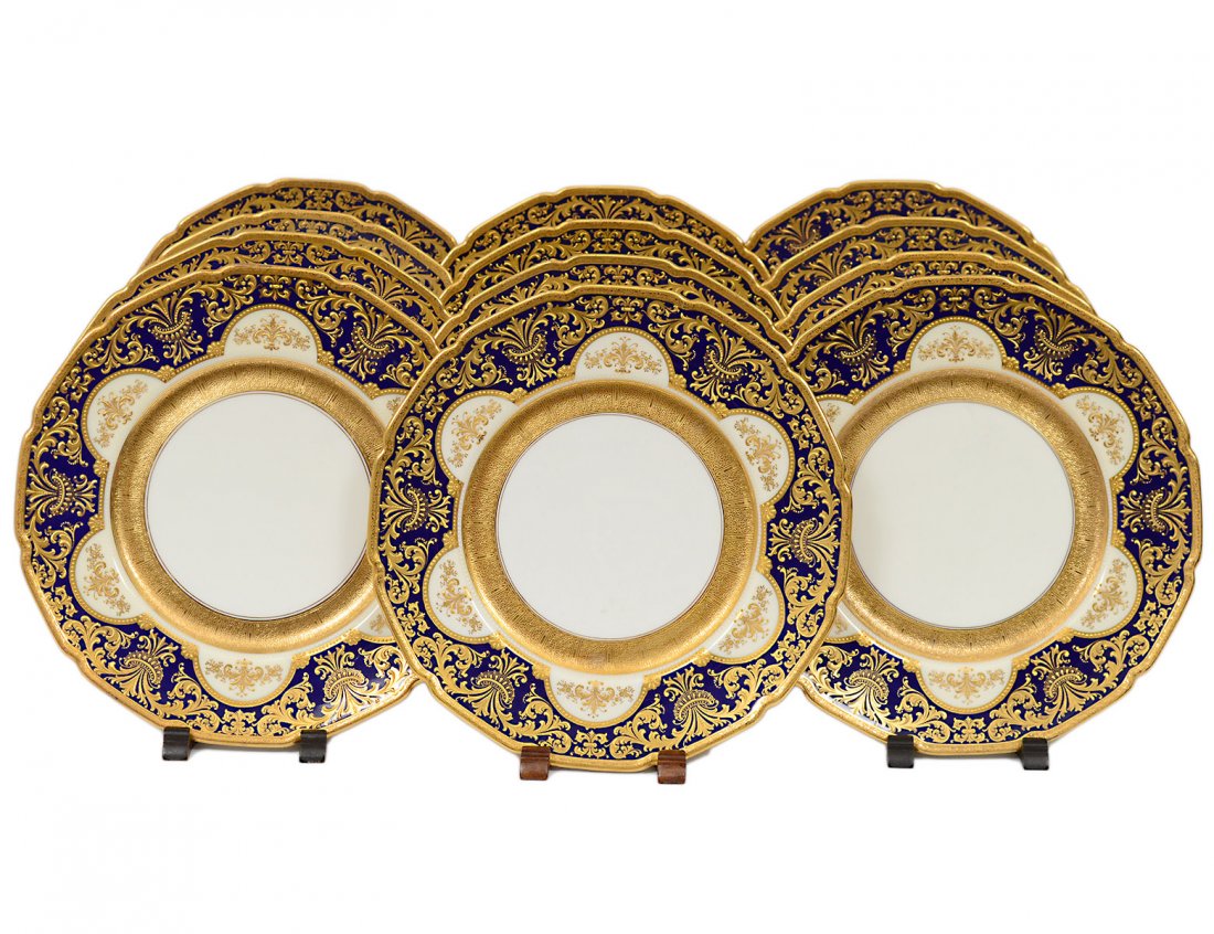 SET OF TWELVE ROYAL DOULTON PORCELAIN SERVICE PLATES Jun 23, 2014