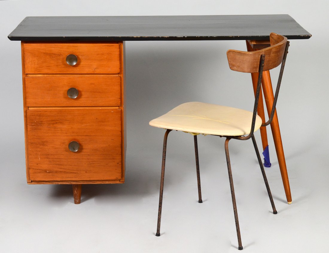 PAUL McCOBB STYLE DESK AND CHAIR: Height 29". Width 47 3/4". Depth 24 1/4". (100/500)