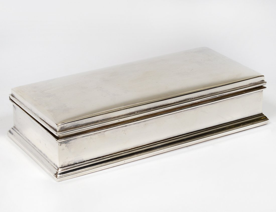 STERLING SILVER BOX: American. Maker: Gorham. With wood liner. Length 7 1/2". (150/200)