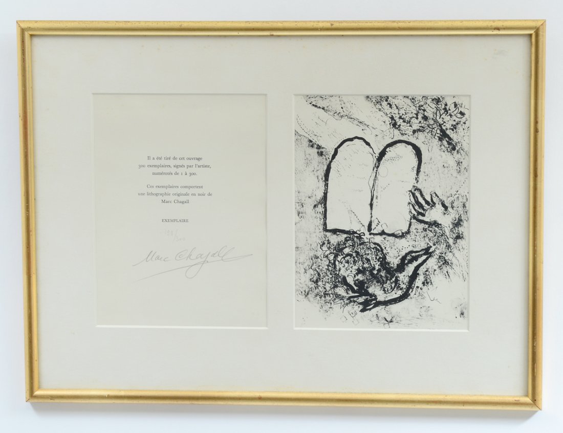 MARC CHAGALL (French. 1887-1985): Lithograph. Accompanying page signed in pencil and numbered 198/300. Measuring 9" by 7". Framed under glass. (Cond: good) (300/500)