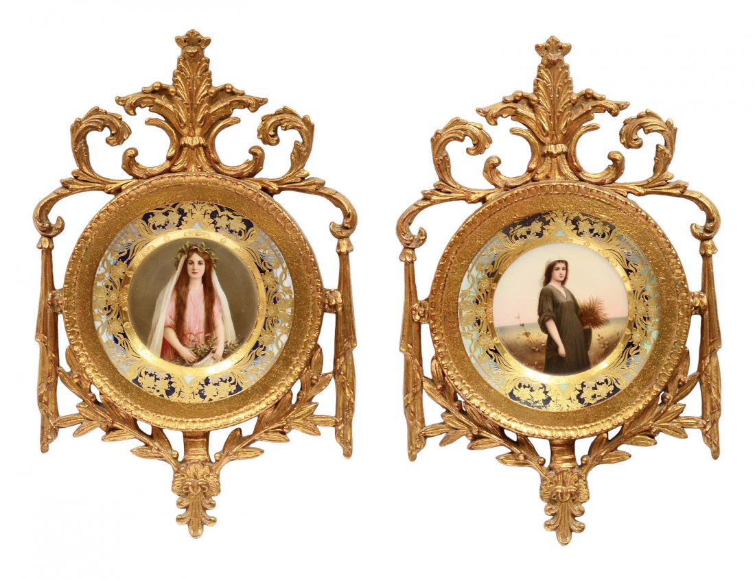 GROUP OF TWO WAGNER ROYAL VIENNA PLATES (1 of 5)