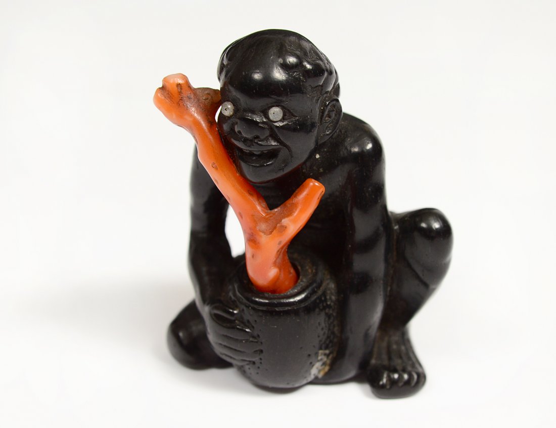 CARVED EBONY NETSUKE (1 of 6)