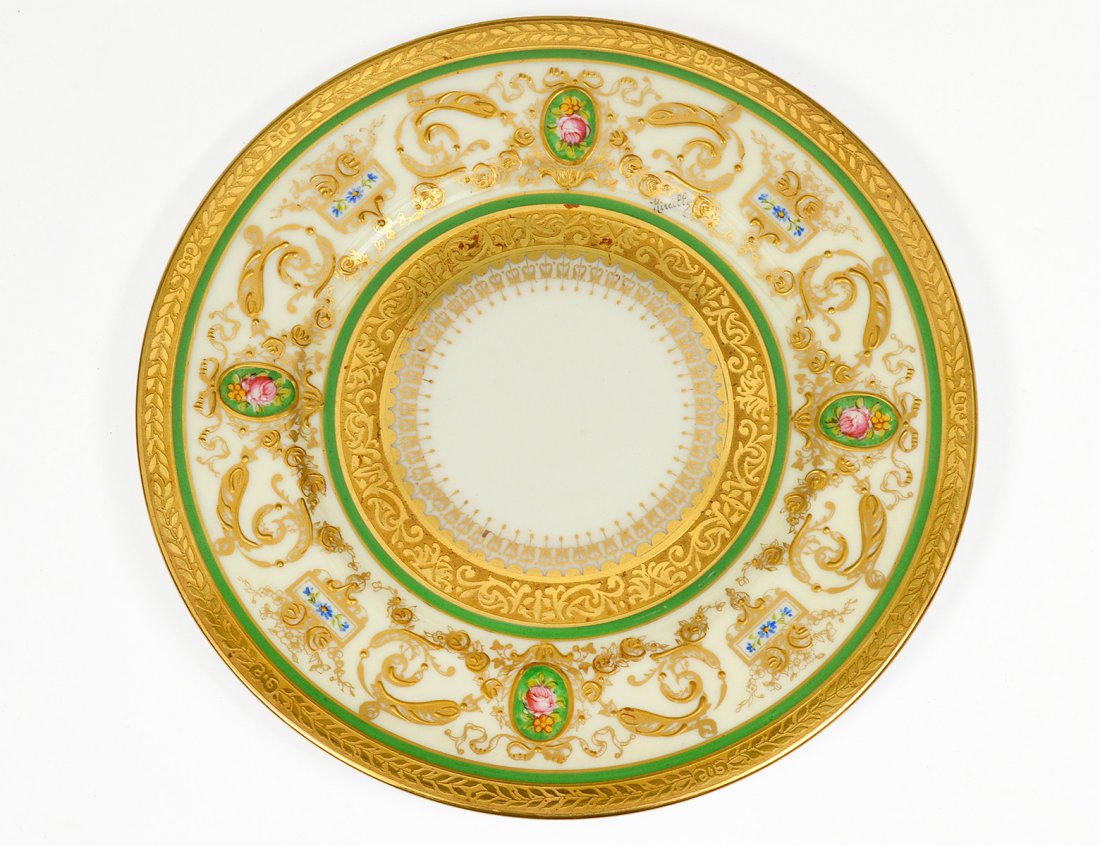 SET OF TWELVE LIMOGES PORCELAIN BREAD AND BUTTER PLATES (1 of 4)
