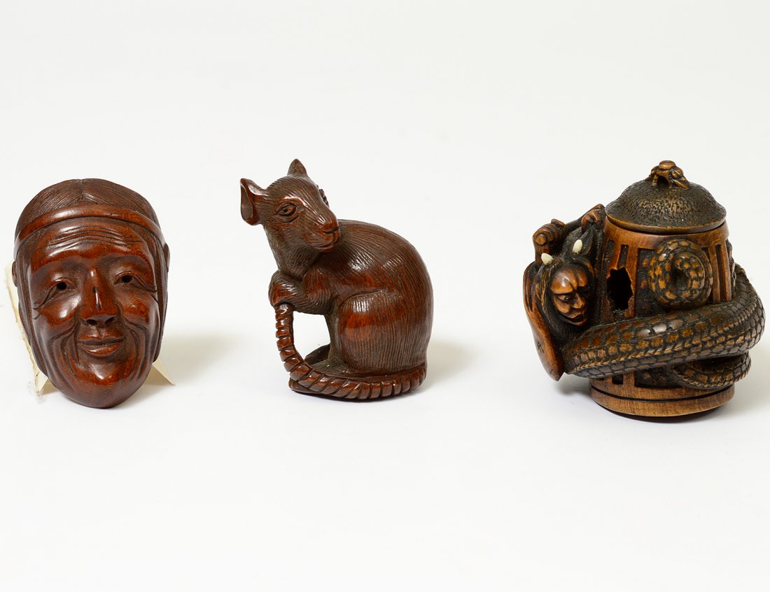 GROUP OF THREE CARVED BOXWOOD STUDIES (1 of 10)