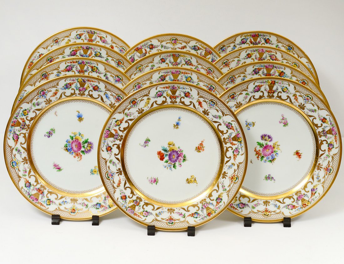SET OF TWELVE DRESDEN PORCELAIN SERVICE PLATES (1 of 4)