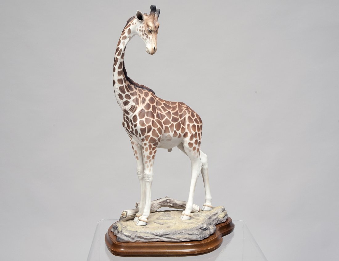 LARGE MALVERN BOEHM PORCELAIN "GIRAFFE" (1 of 6)