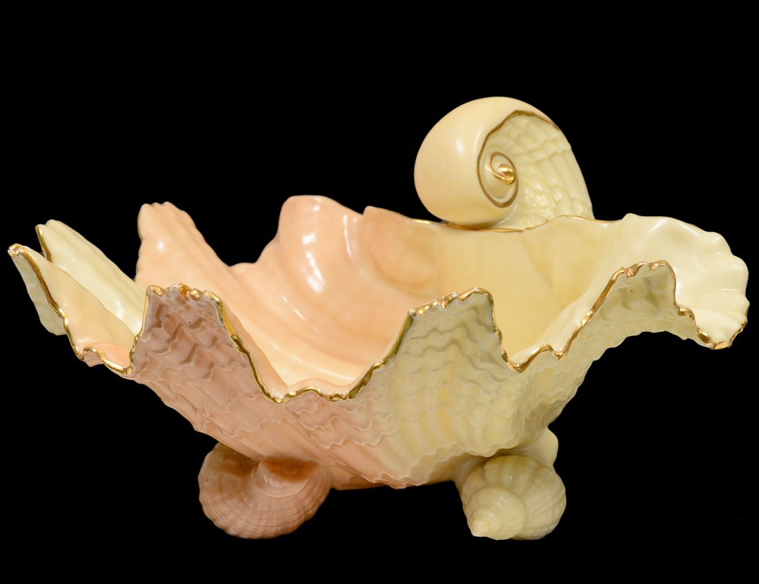 ROYAL WORCESTER PORCELAIN SHELL DISH (1 of 4)