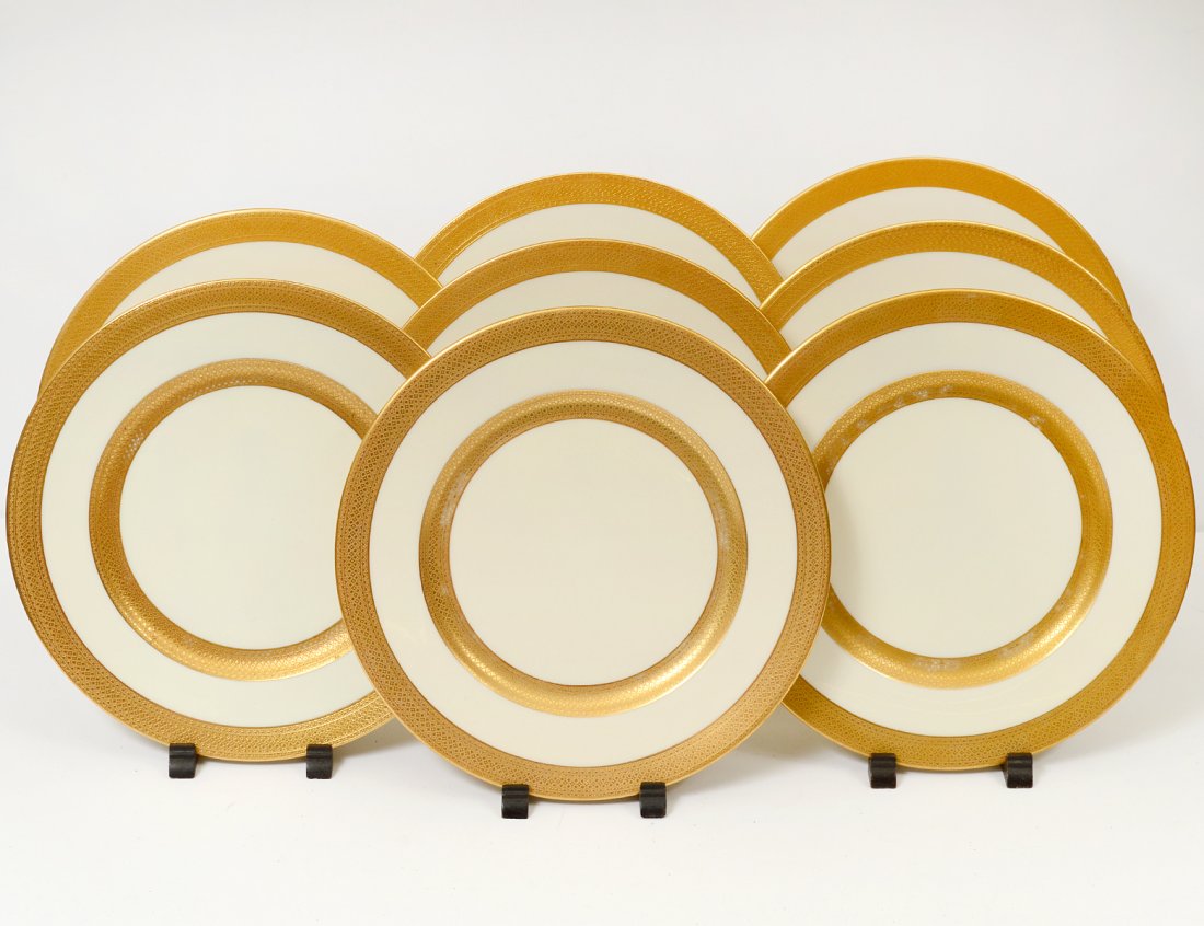 SET OF EIGHT LENOX PORCELAIN SERVICE PLATES (1 of 3)