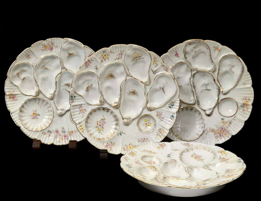 SET OF FOUR CARLSBAD PORCELAIN OYSTER PLATES (1 of 4)