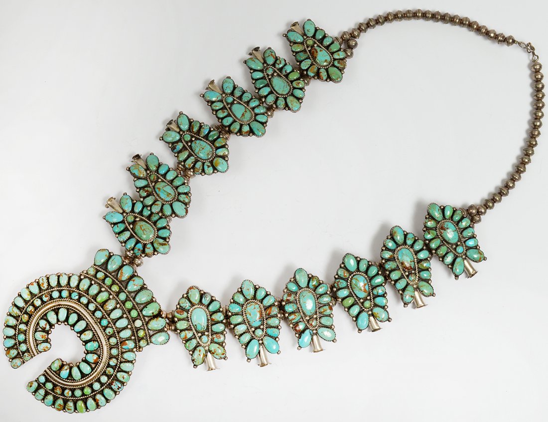 NAVAJO STERLING SILVER SQUASH BLOSSOM NECKLACE (1 of 5)