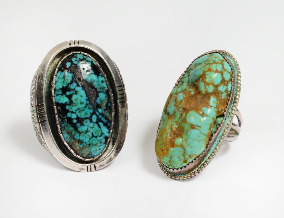 GROUP OF TWO NATIVE AMERICAN STERLING SILVER RINGS (1 of 3)