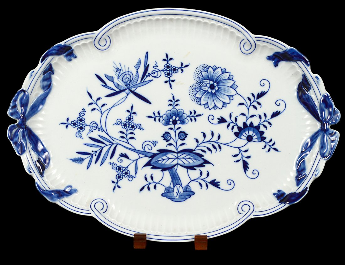 MEISSEN PORCELAIN OVAL TRAY (1 of 4)