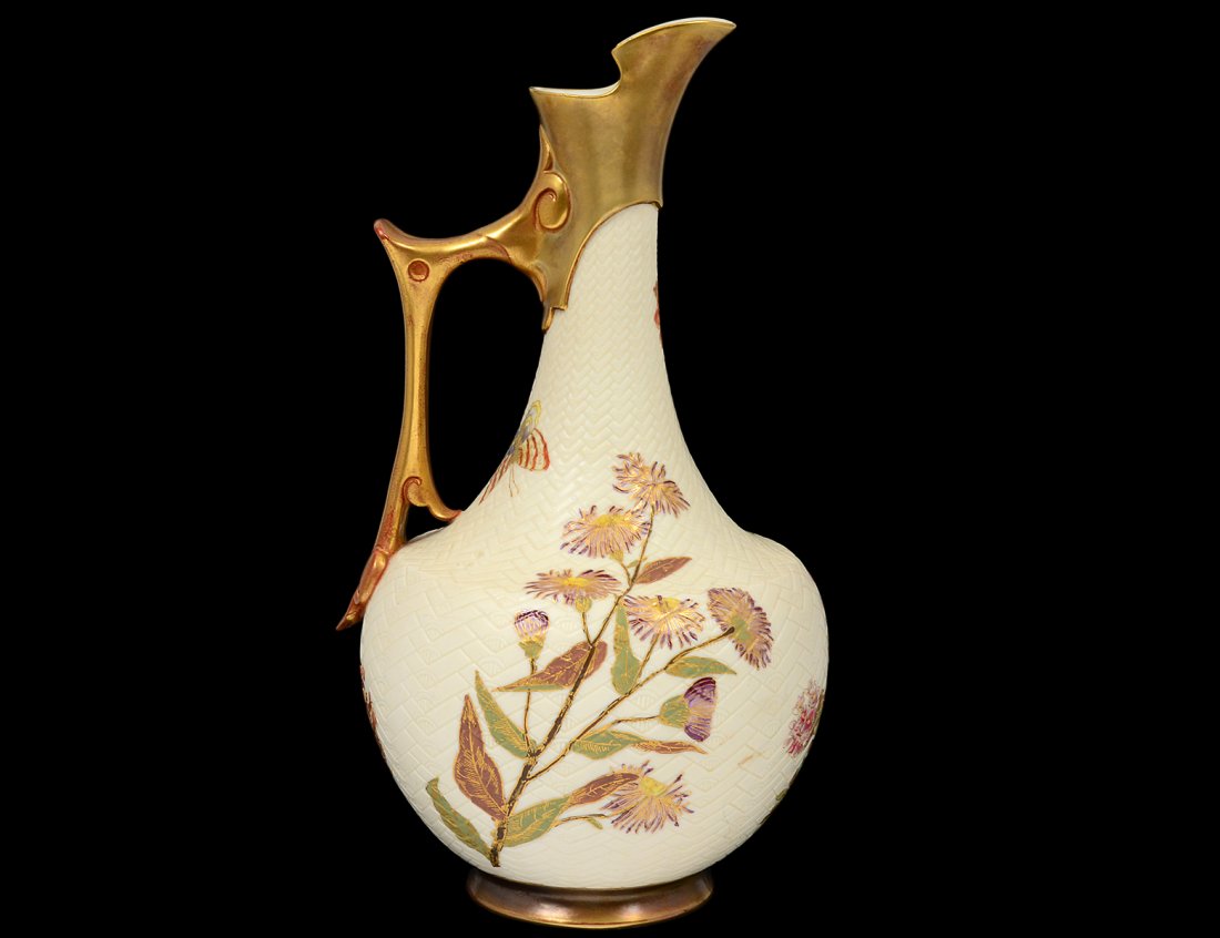 ROYAL WORCESTER PORCELAIN JUG (1 of 7)