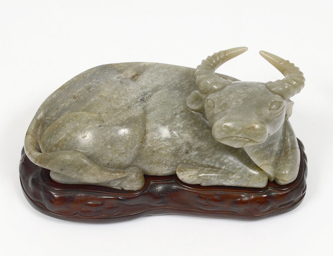 NEPHRITE JADE FIGURE OF AN OXEN (1 of 7)