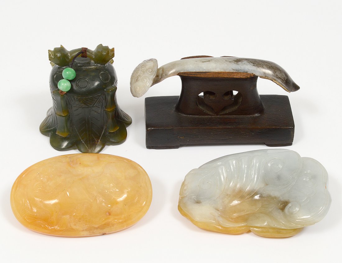 GROUP OF FOUR VARIOUS JADE ARTICLES (1 of 9)