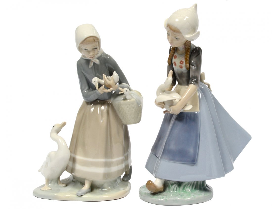 TWO LLADRO PORCELAIN GROUPS (1 of 6)