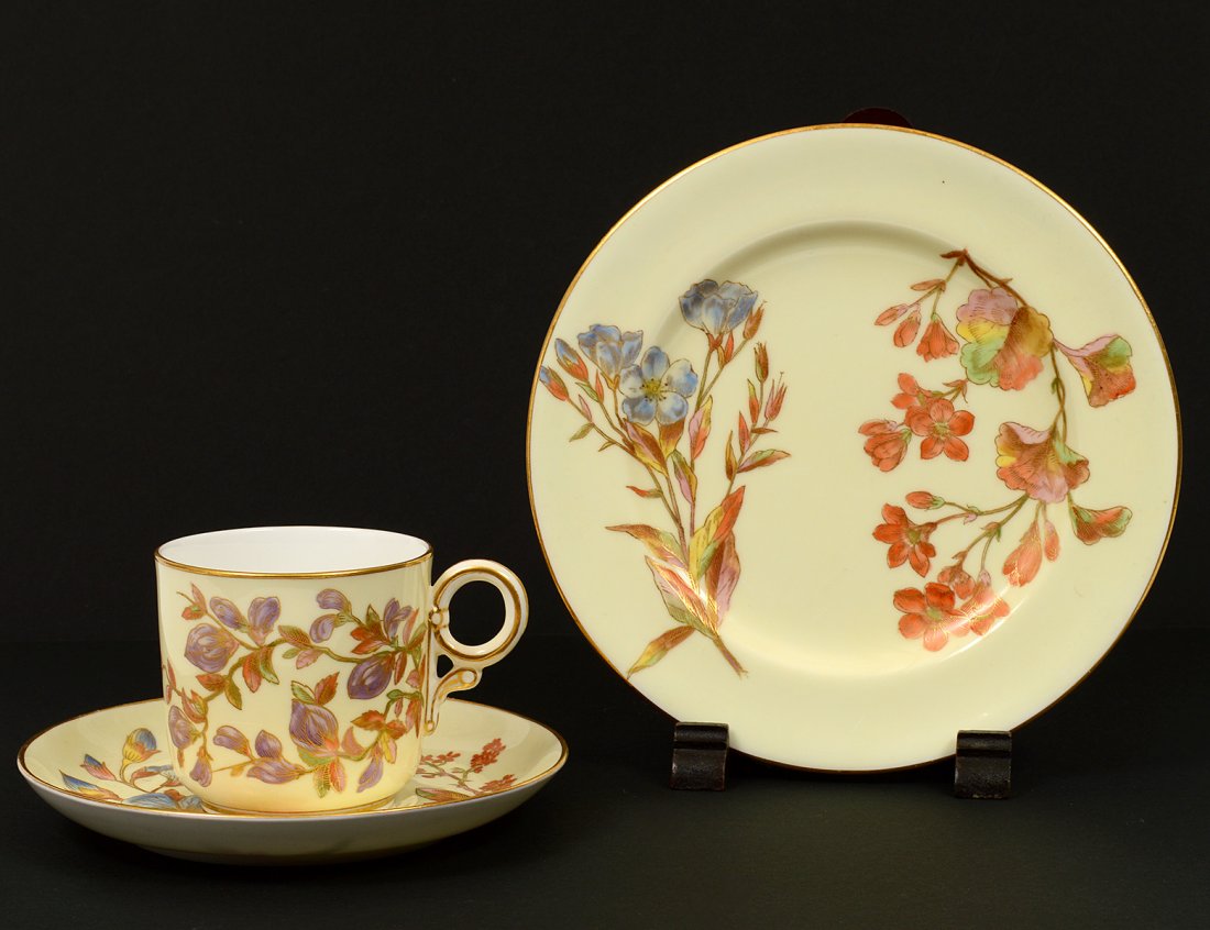 TWENTY-EIGHT PIECE ROYAL WORCESTER PORCELAIN DESSERT (1 of 2)