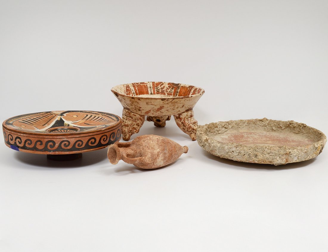 GROUP OF FOUR ASSORTED POTTERY ARTICLES (1 of 7)