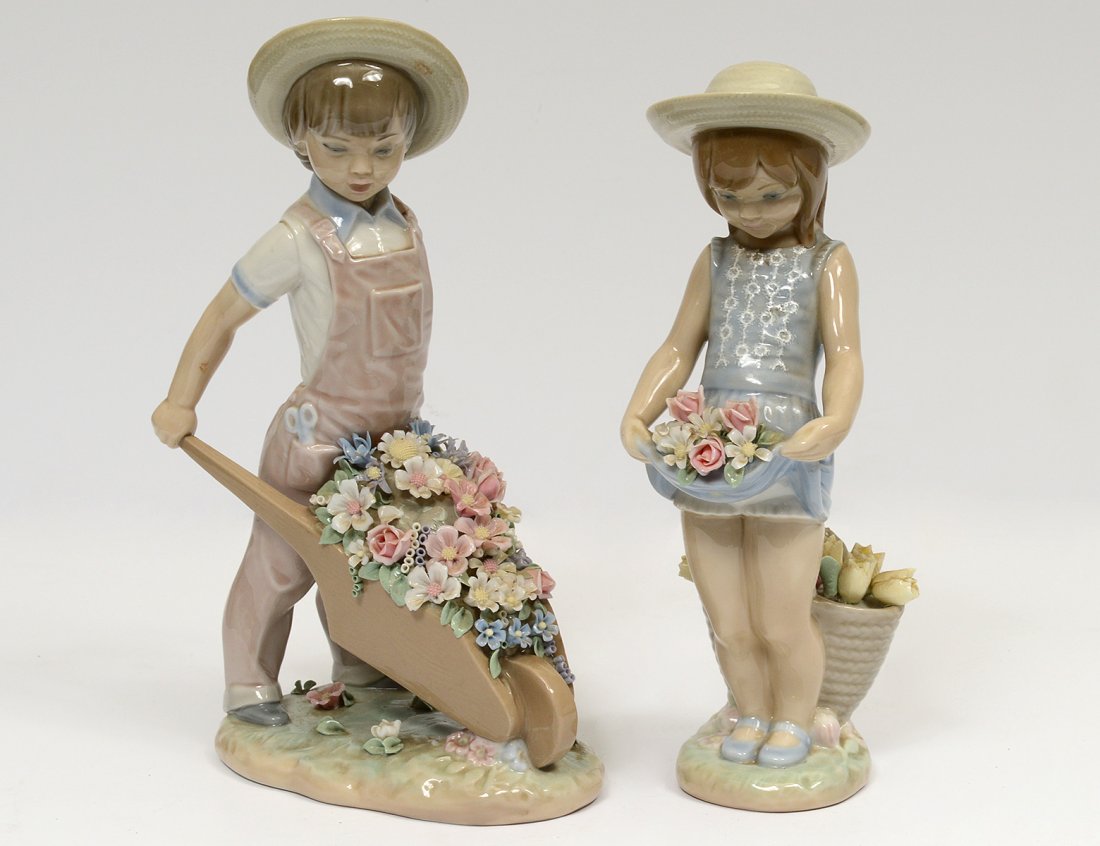 TWO LLADRO PORCELAIN FIGURES (1 of 6)