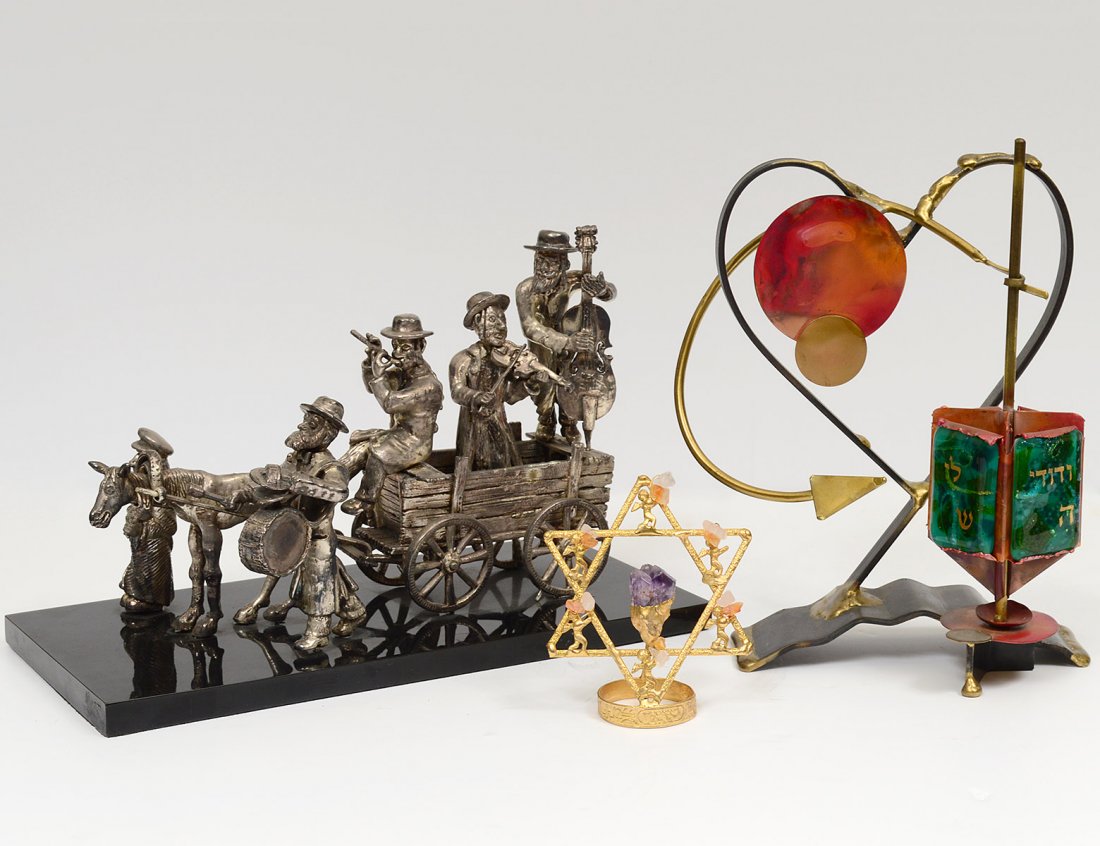 GROUP OF THREE JUDAICA ARTICLES (1 of 4)