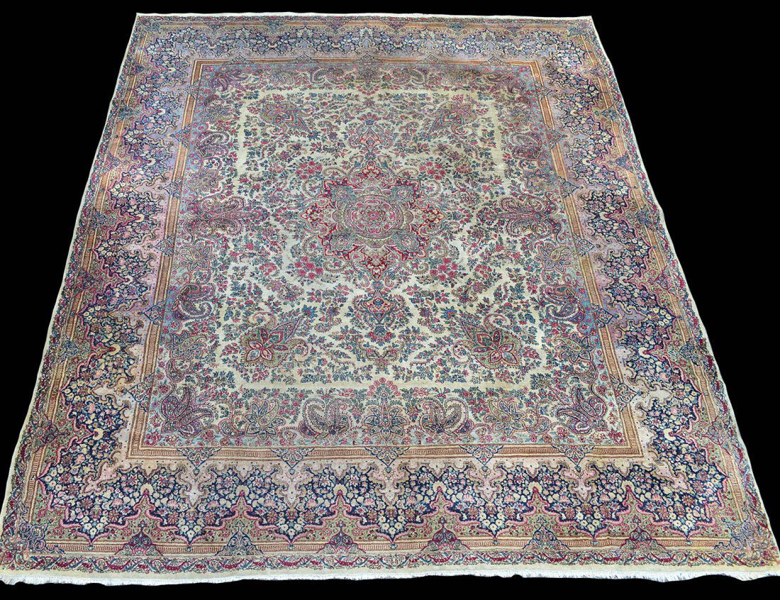 SEMI-ANTIQUE PERSIAN KERMAN CARPET (1 of 5)