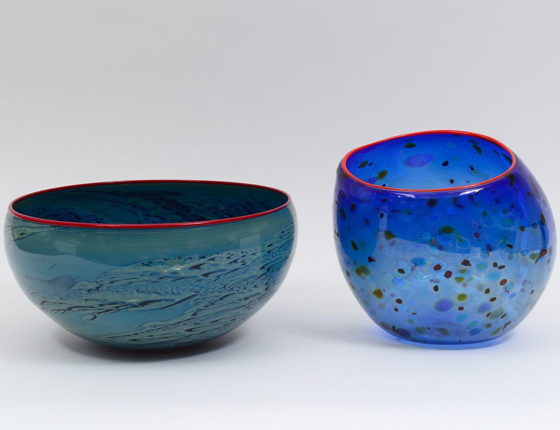 TWO CONTEMPORARY STUDIO GLASS BOWLS (1 of 6)