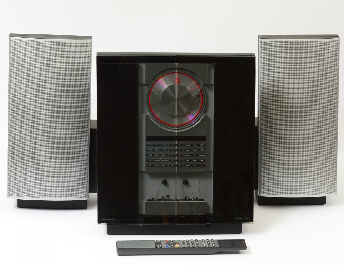 BANG & OLUFSEN SOUND SYSTEM (1 of 2)