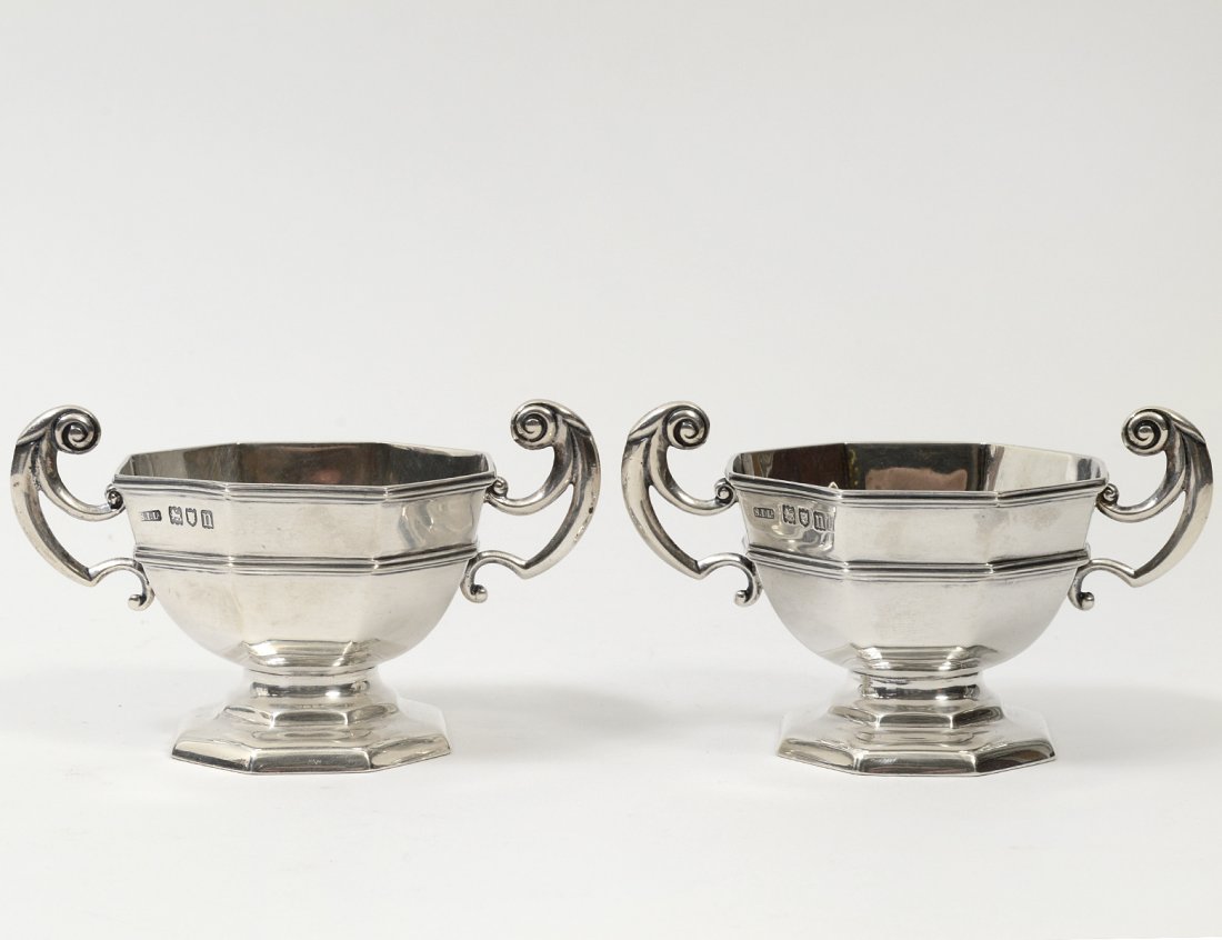 PAIR OF EDWARD VII STERLING SILVER OPEN SALTS (1 of 4)