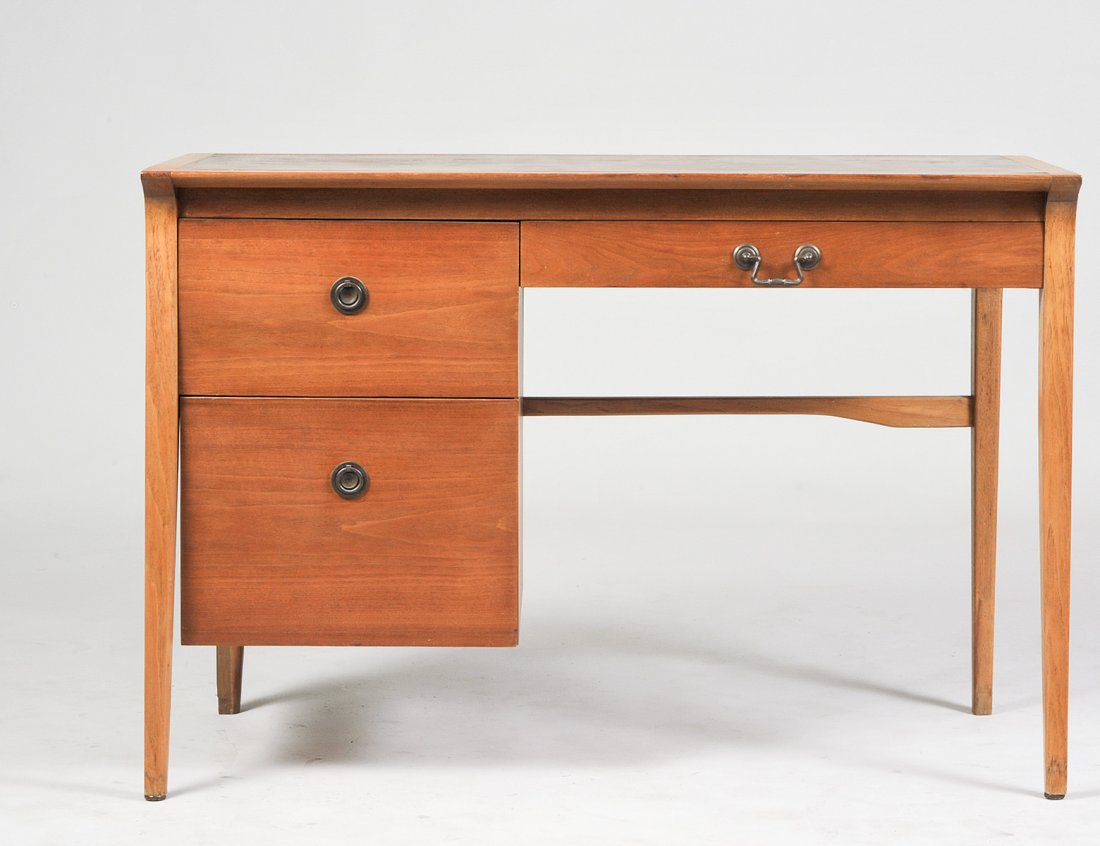 PAUL MC COBB STYLE DESK (1 of 4)