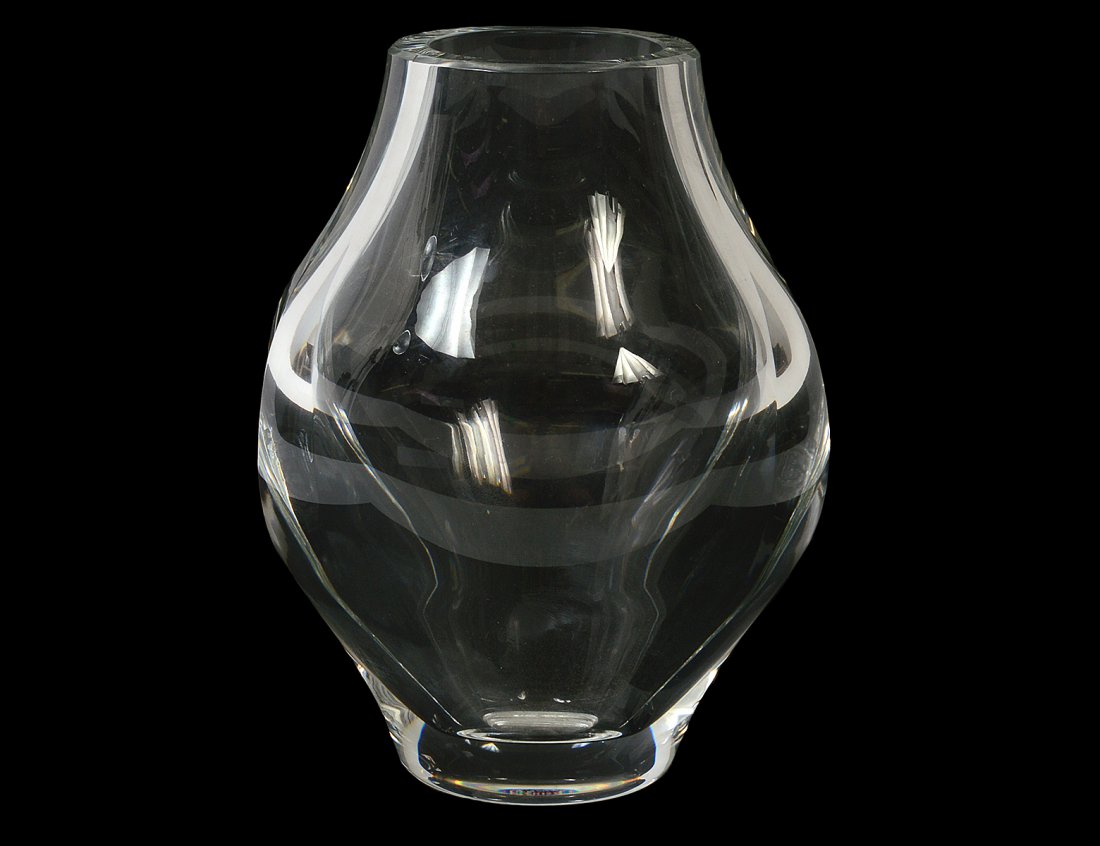 ST. LOUIS CLEAR CRYSTAL VASE (1 of 3)