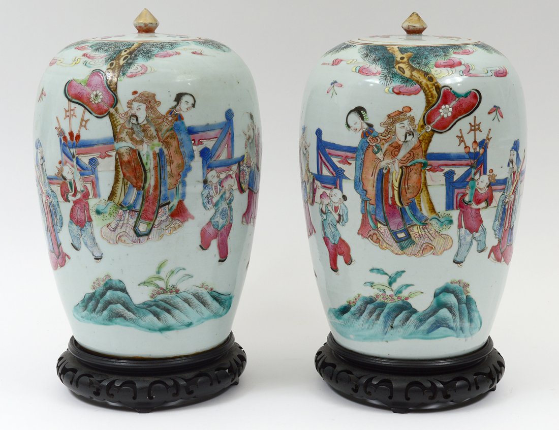 PAIR OF FAMILLE ROSE PORCELAIN JARS AND COVERS (1 of 10)