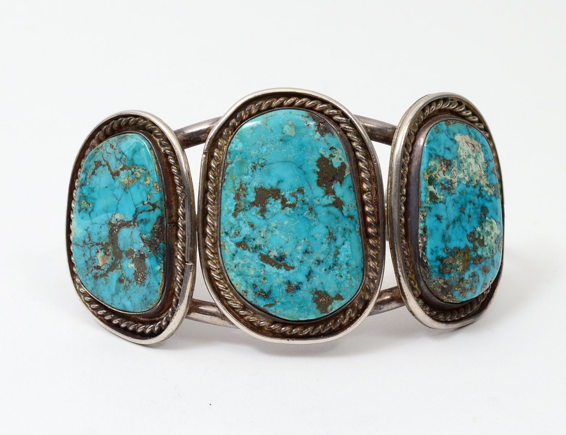 NATIVE AMERICAN STERLING SILVER BRACELET (1 of 3)