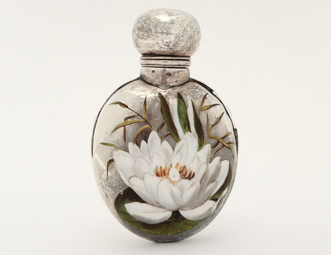 VICTORIAN STERLING SILVER SCENT BOTTLE (1 of 4)